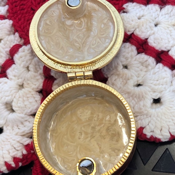 Vintage Christopher Radko Gold Tone and Enamel Christmas Tree Hinged Trinket Box - Picture 6 of 10